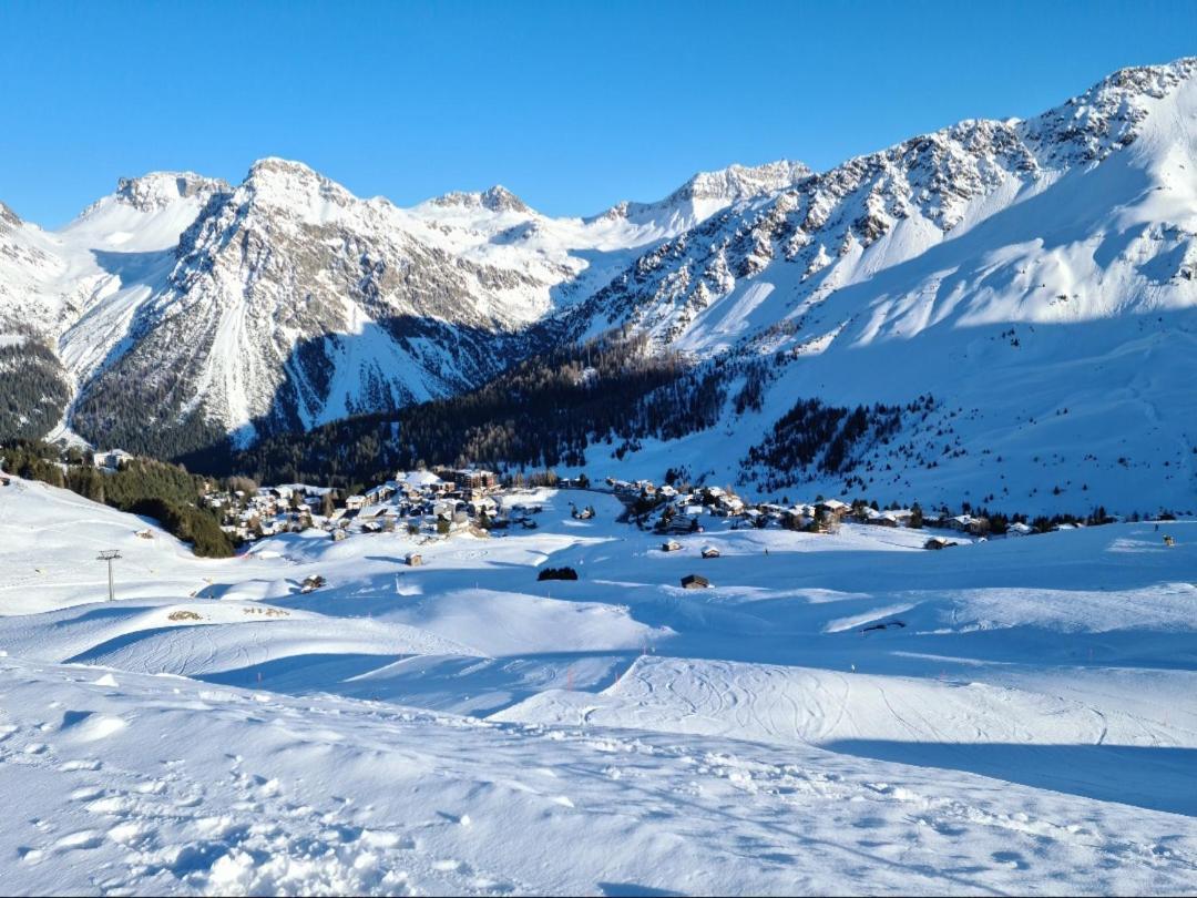 Fewo D'Rock Arosa- Center Of Nightlife By Nature Apartments Switzerland Room photo